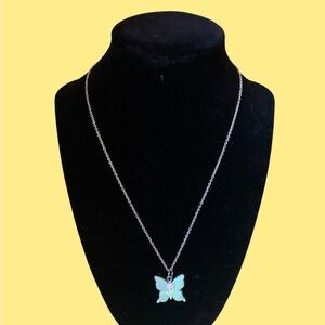 Unbranded Plastic Light Green Silver Butterfly Charm  Necklace